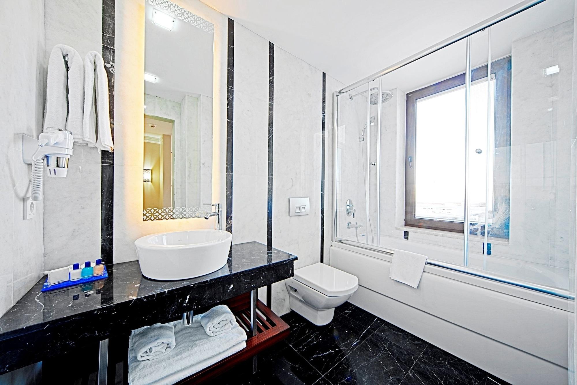 Azade Suites Istambul Extérieur photo