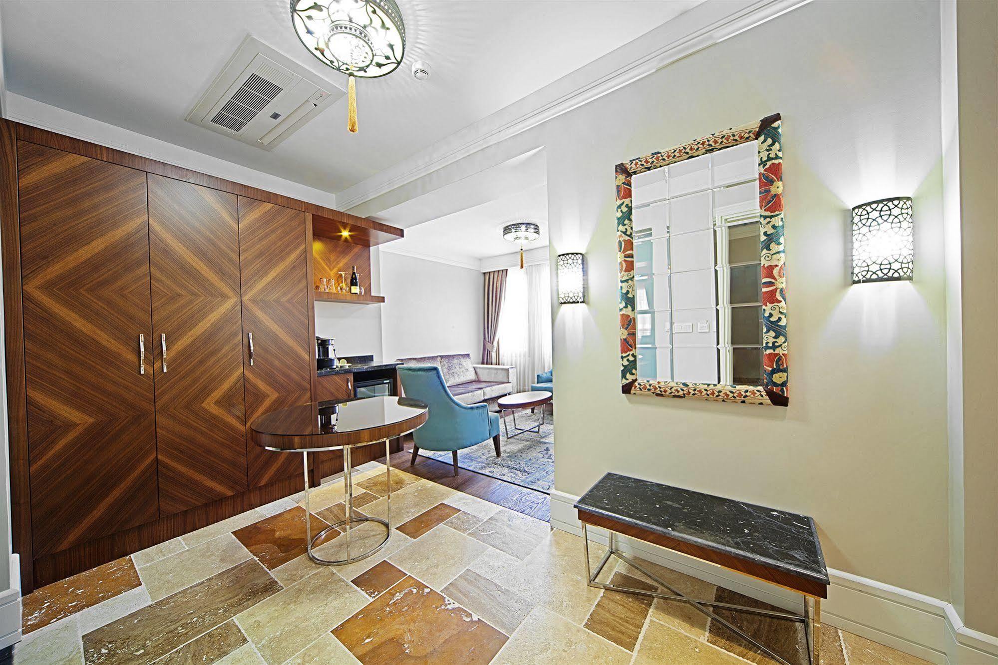 Azade Suites Istambul Extérieur photo